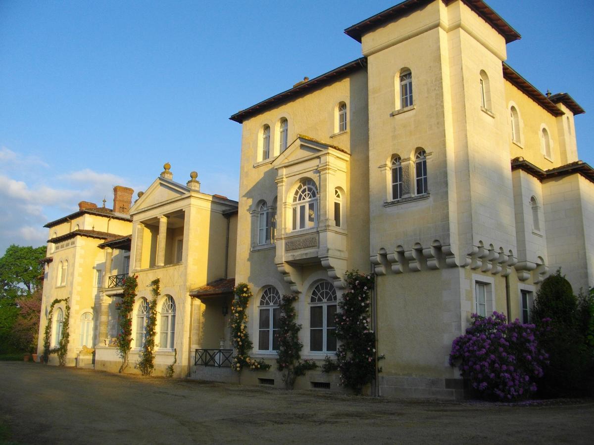 B&B Domaine De La Corbe Bournezeau Exterior foto